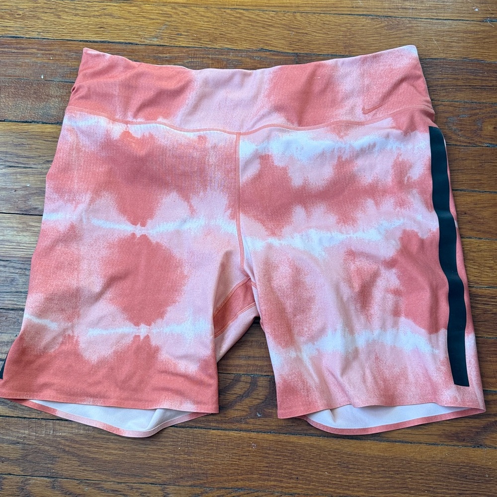 Nike One Luxe Training Shorts Dri FIT 7 Inch Orange Tie Dye Size XL